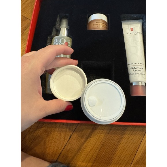 Elizabeth Arden 6 Piece Eight Hour Cream Gift Set In Red Box NEW - Picture 10 of 16